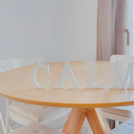 Ba - Tarradellas アパート