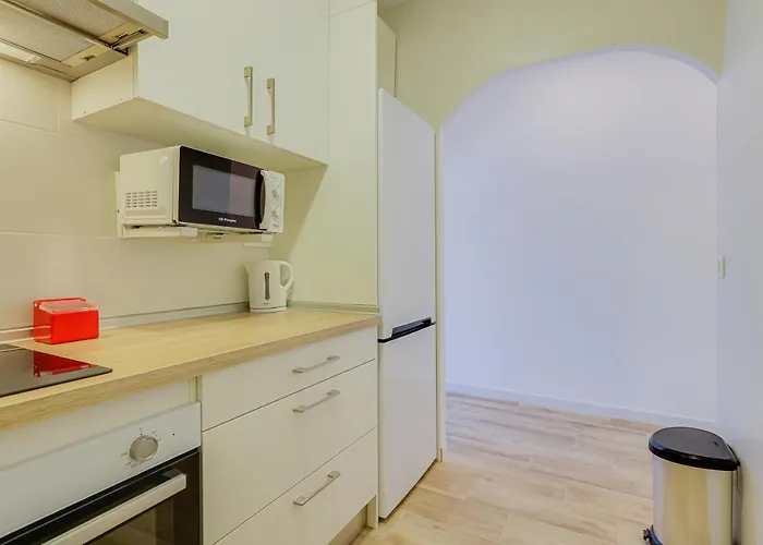 Ba - Tarradellas Apartman *